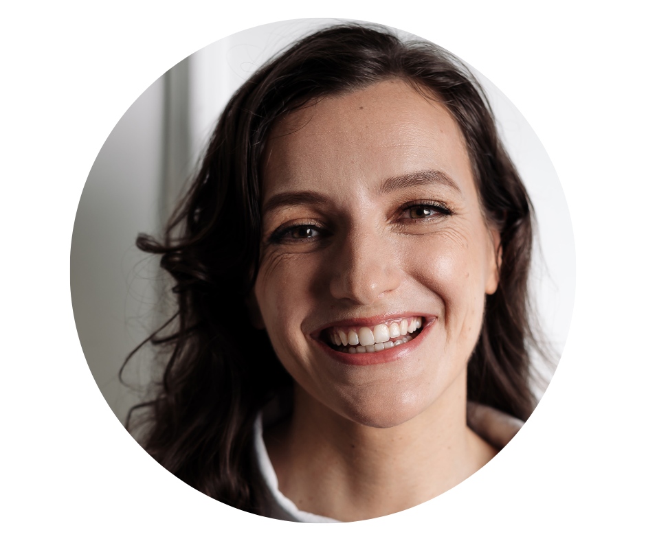 Diane Knutson Headshot